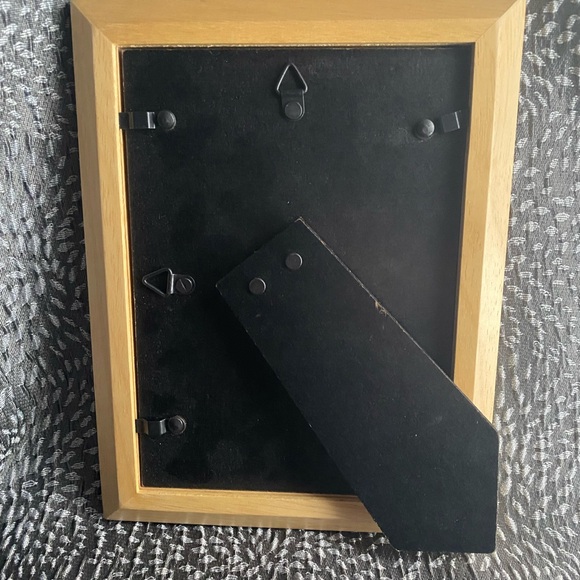 Elegant Wood Photo Frame - Picture 2 of 2